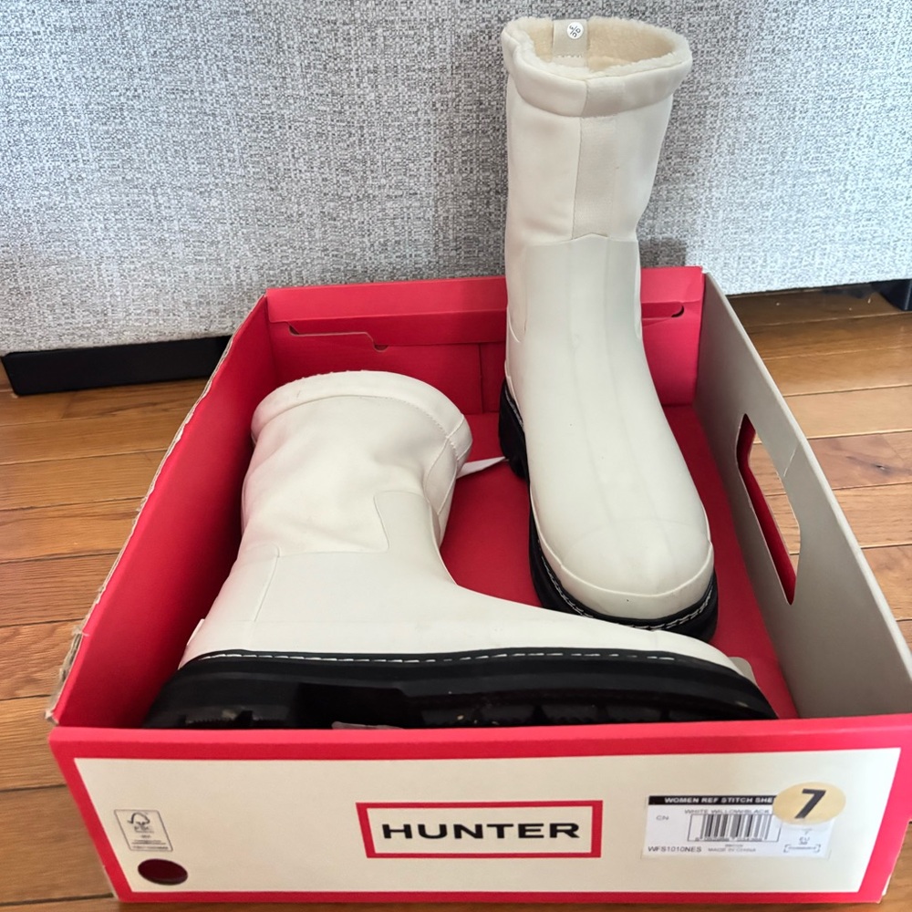 Hunter Cream Refined Stitch Roll Top Sherpa Boots